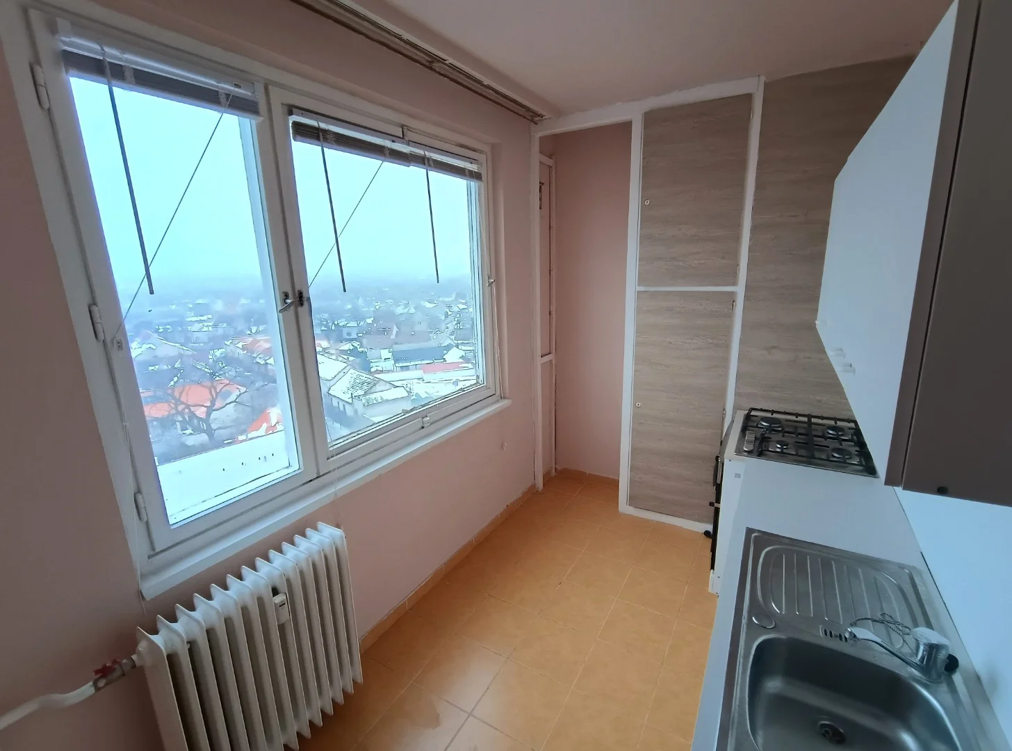 Eladó panel lakás Debrecen Csapó utca - Kép 2