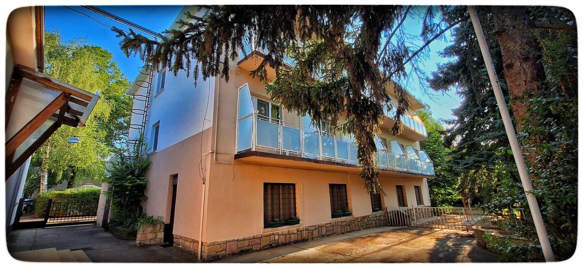 Eladó hotel, szálloda iroda / üzlet / kereskedelmi / szolgáltató Gyenesdiás Tulipán utca - Kép 5