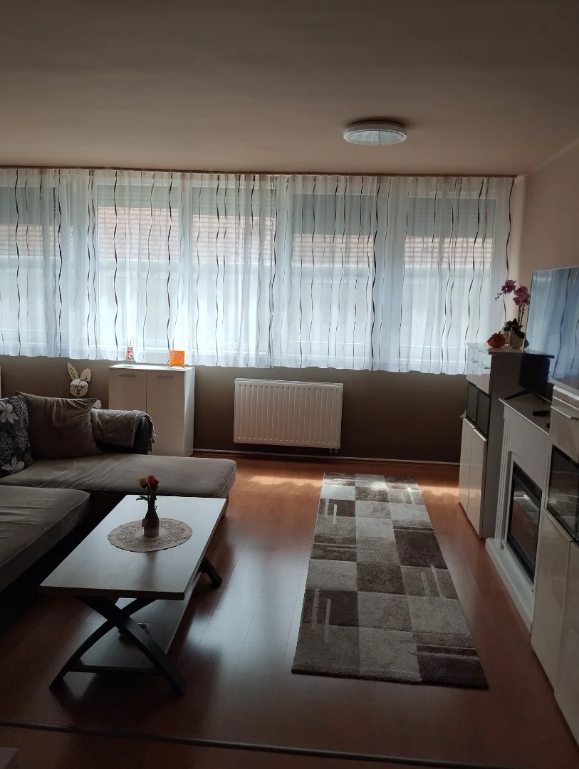Eladó tégla lakás Pápa Márton István - Kép 4