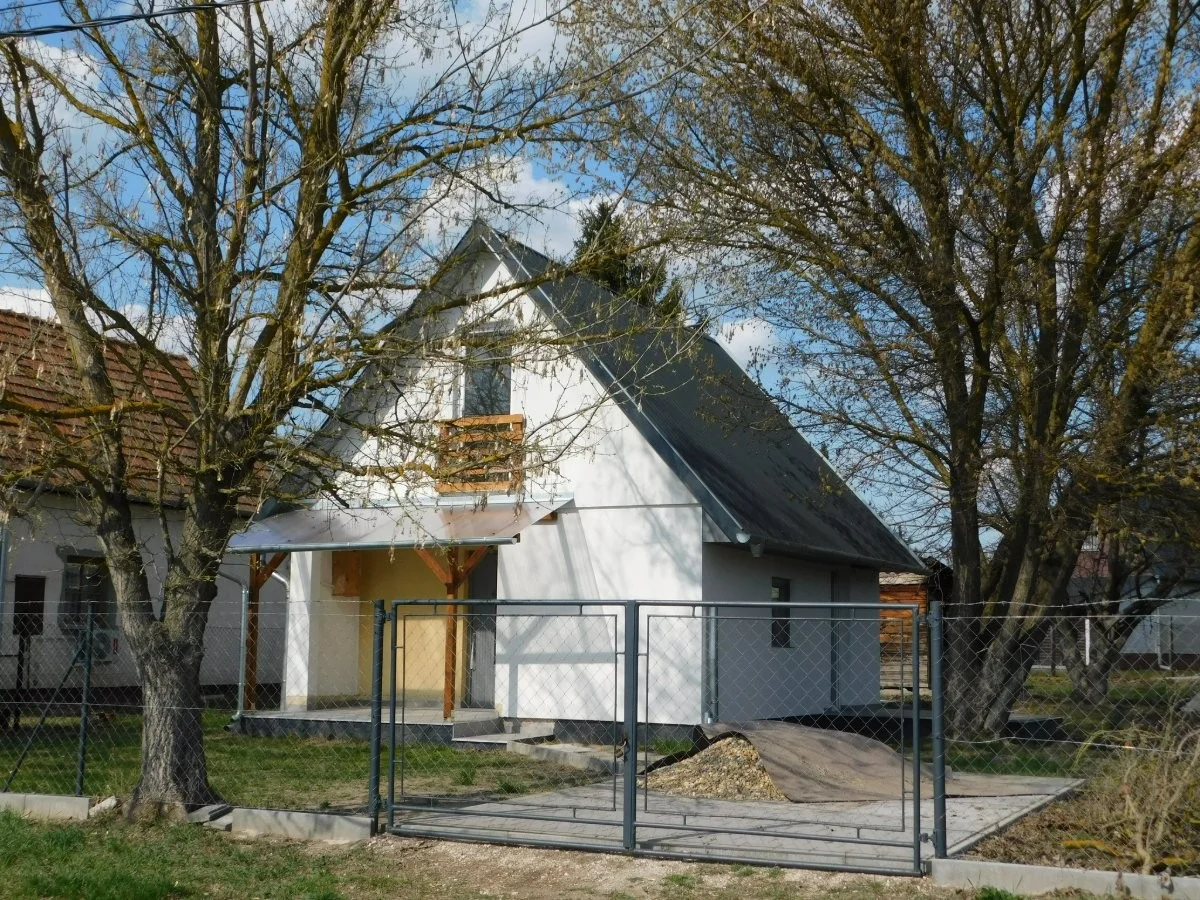 Eladó önálló nyaraló nyaraló / üdülő Tápiószentmárton Szárcsa utca