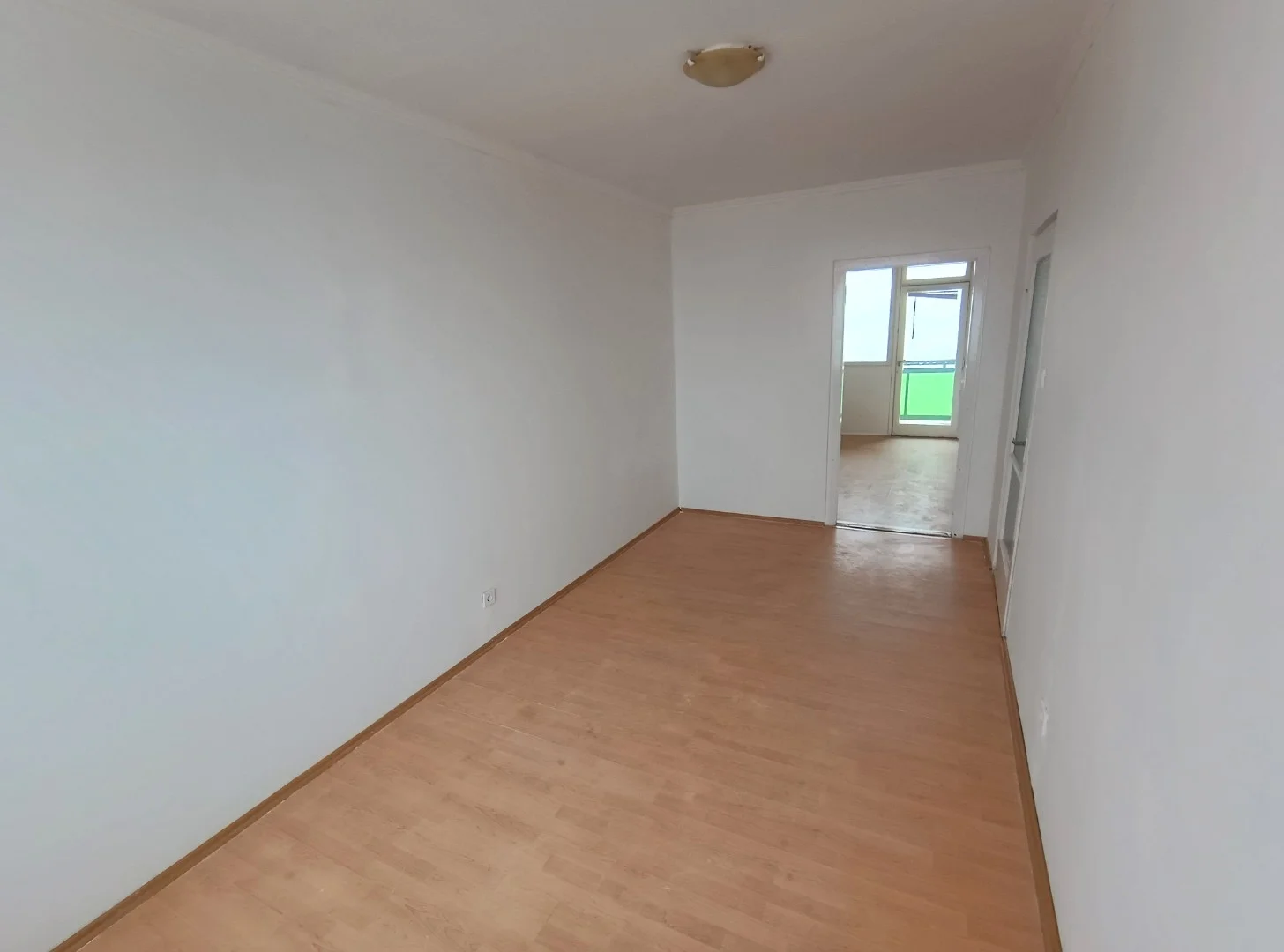 Eladó panel lakás Debrecen Csapó utca - Kép 10