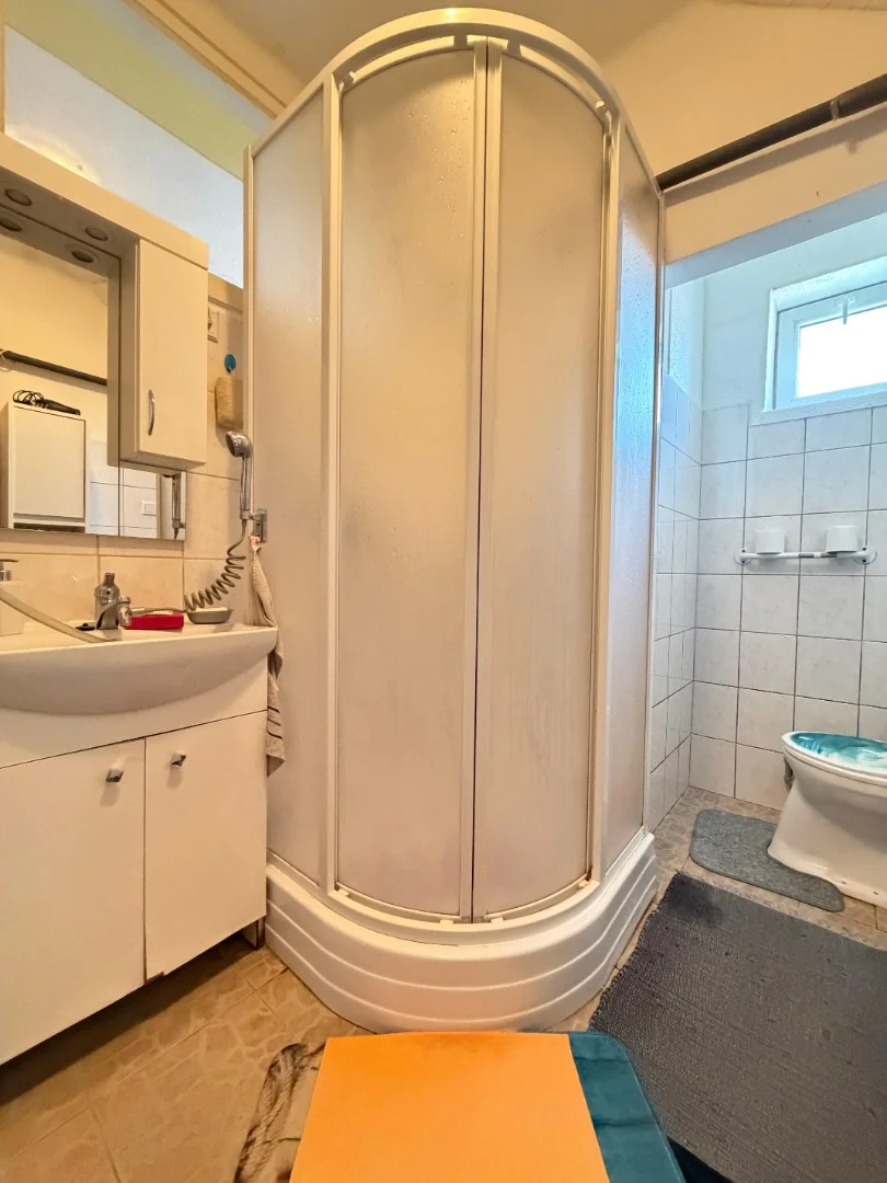 Eladó tégla lakás Pápa - Kép 10