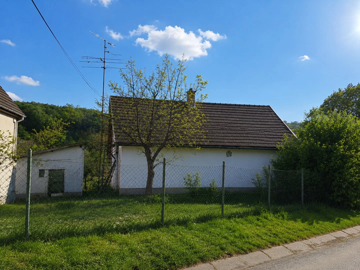 Eladó családi ház Csabdi - Kép 14
