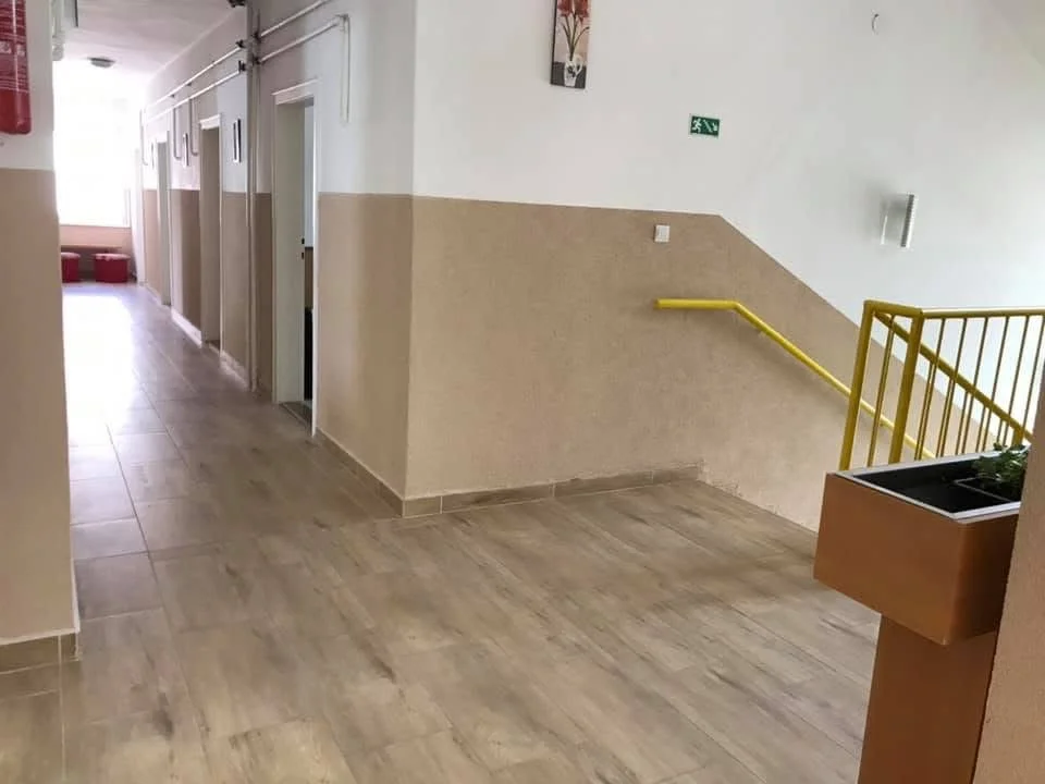 Eladó hotel, szálloda iroda / üzlet / kereskedelmi / szolgáltató Gyenesdiás Tulipán utca - Kép 3