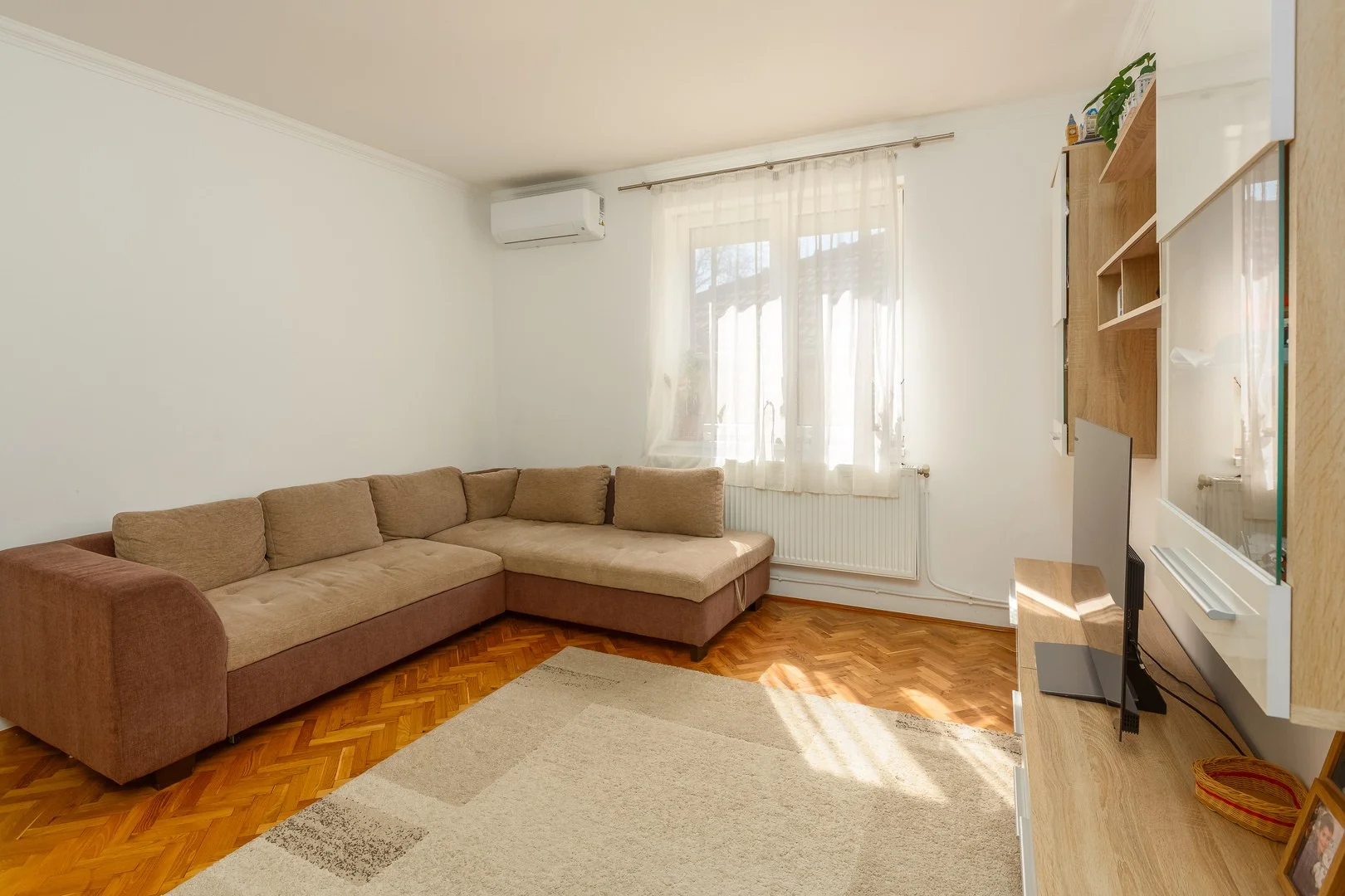 Eladó családi ház Debrecen - Kép 2