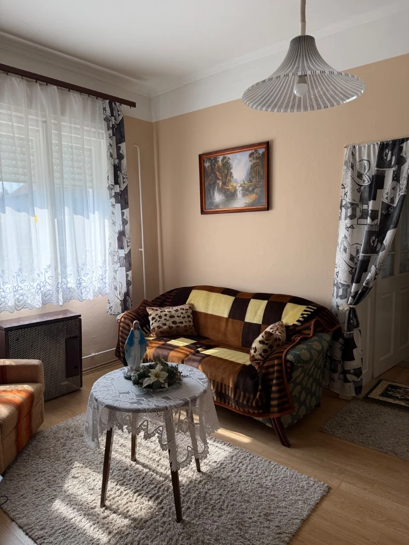 Eladó családi ház Lőrinci Aradi - Kép 13