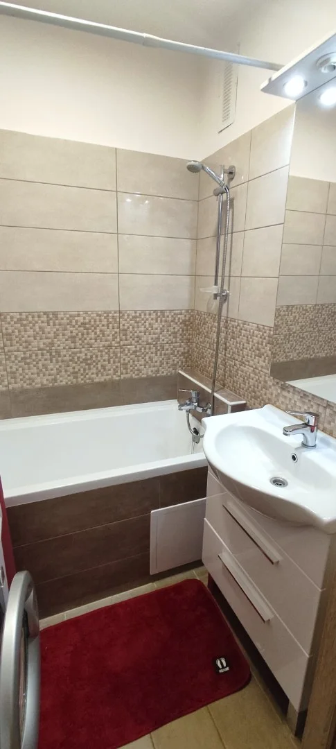 Eladó panel lakás Szeged Csorba - Kép 2