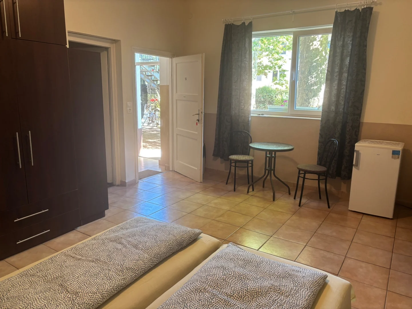Eladó hotel, szálloda iroda / üzlet / kereskedelmi / szolgáltató Gyenesdiás Tulipán utca - Kép 10