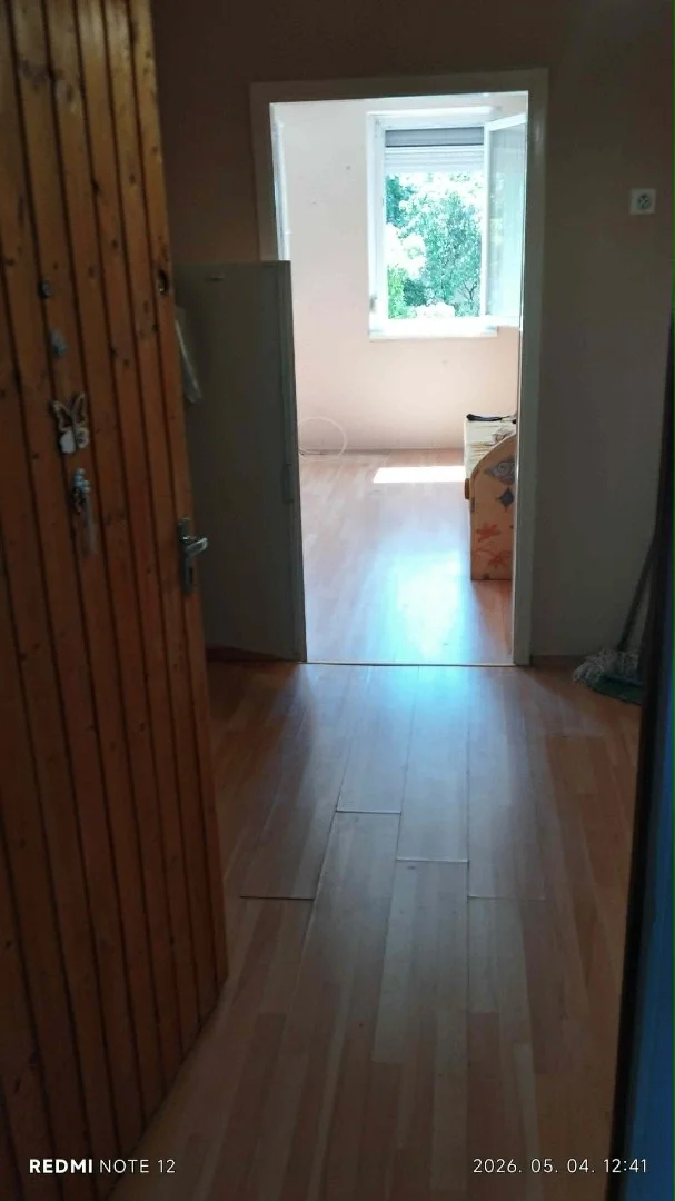 Eladó panel lakás Ajka Futó utca - Kép 2