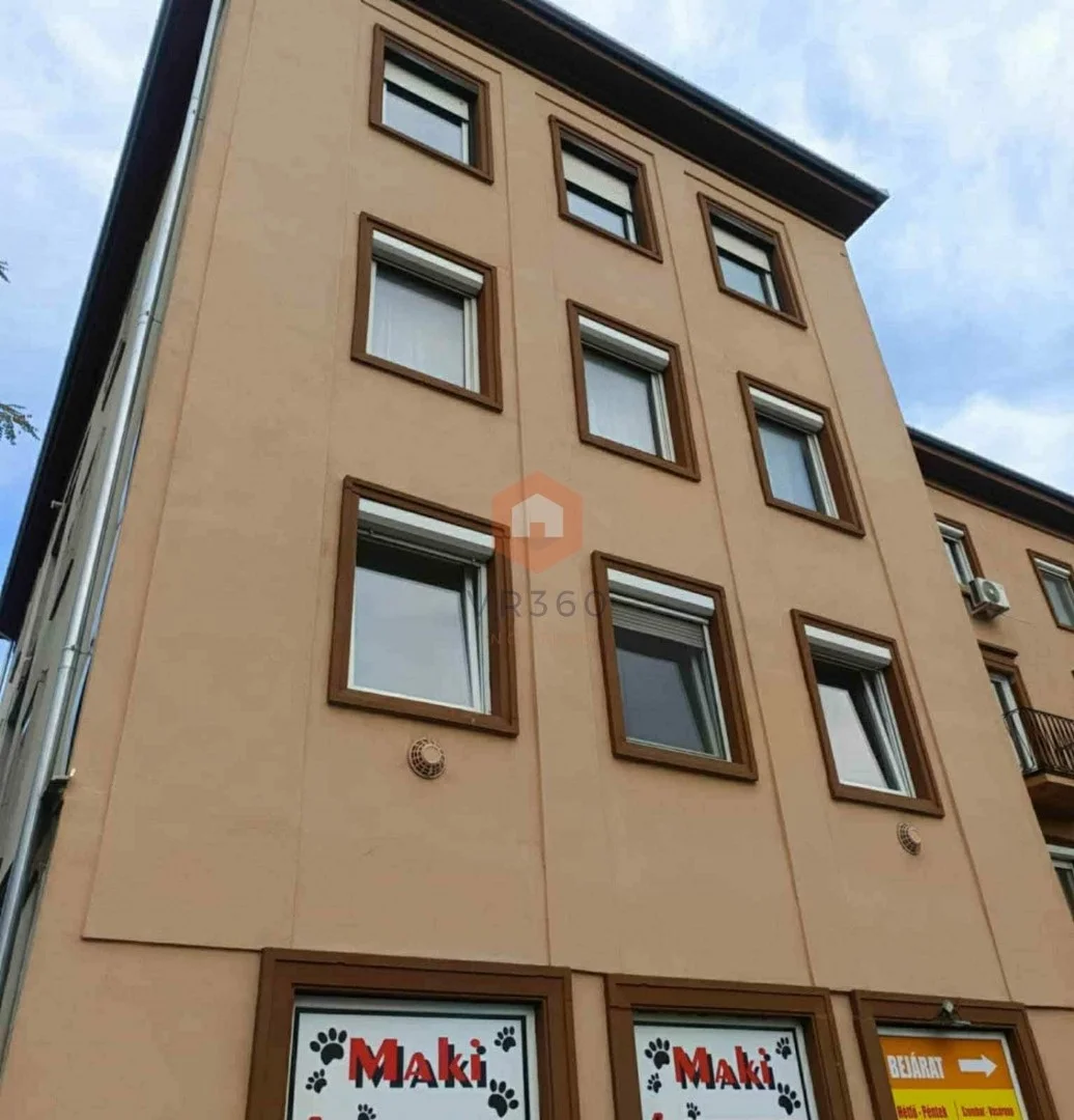 Eladó tégla lakás Komló Petőfi tér - Kép 3