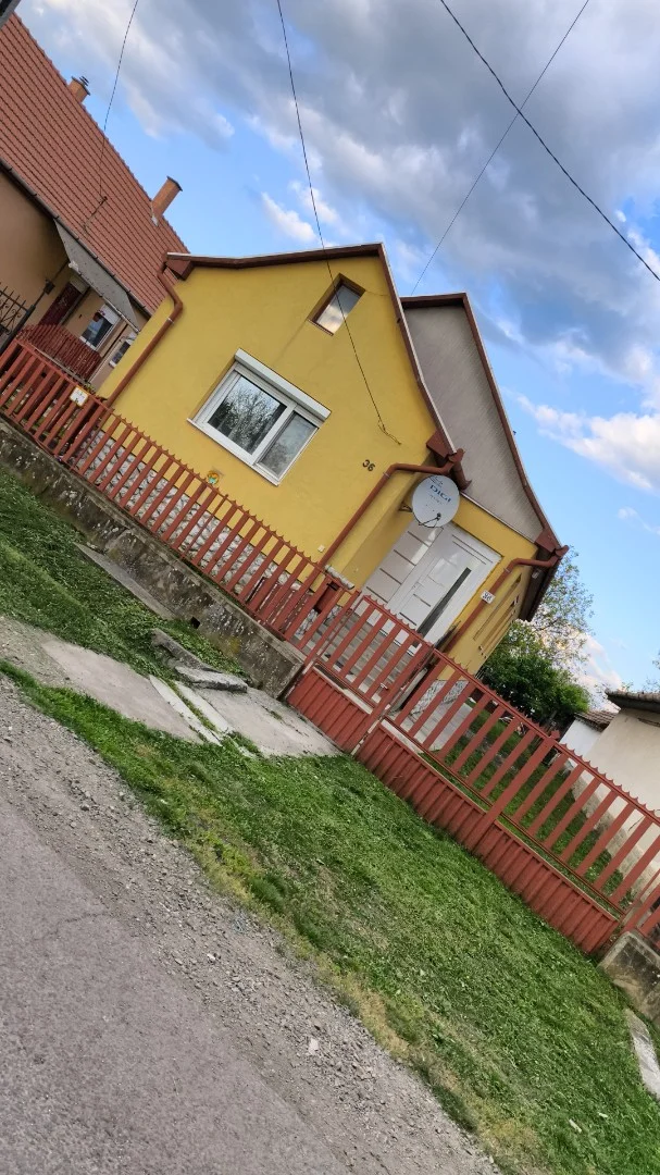 Eladó családi ház Besenyőtelek Szabadság utca