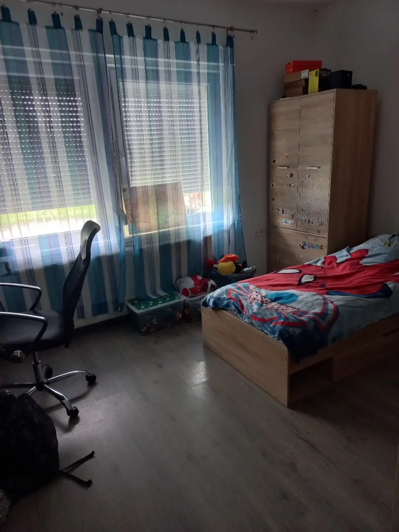 Eladó családi ház Madocsa Paksi út - Kép 12