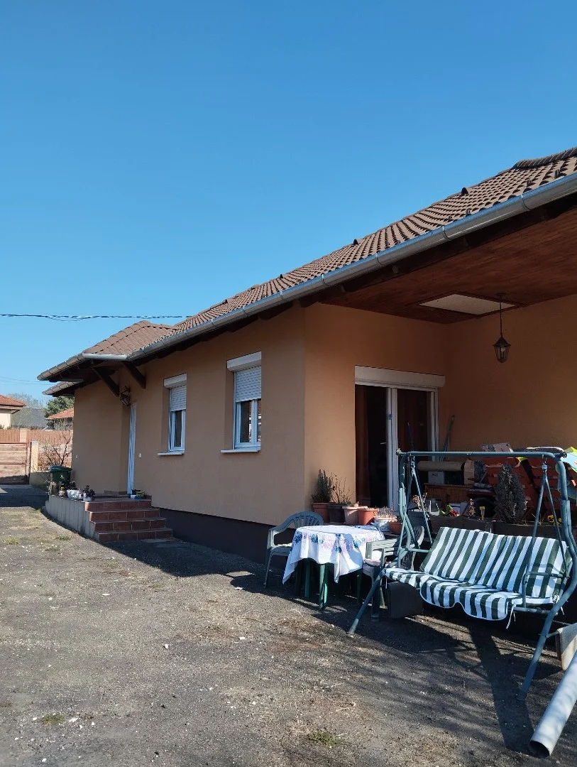Eladó családi ház Erdőkertes Béke utca - Kép 9