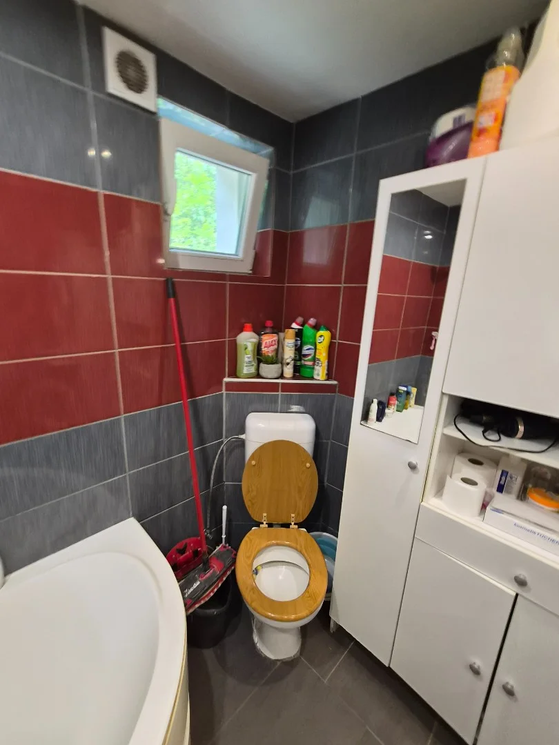 Eladó családi ház Vác Erösi dülö.utca - Kép 15