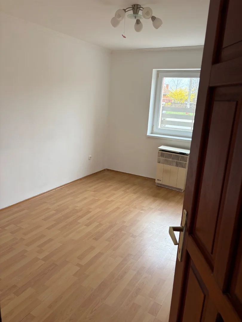Eladó családi ház Ebes Fő utca - Kép 7