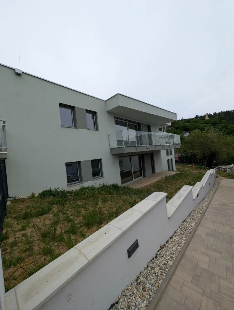 Eladó tégla lakás Pécs
