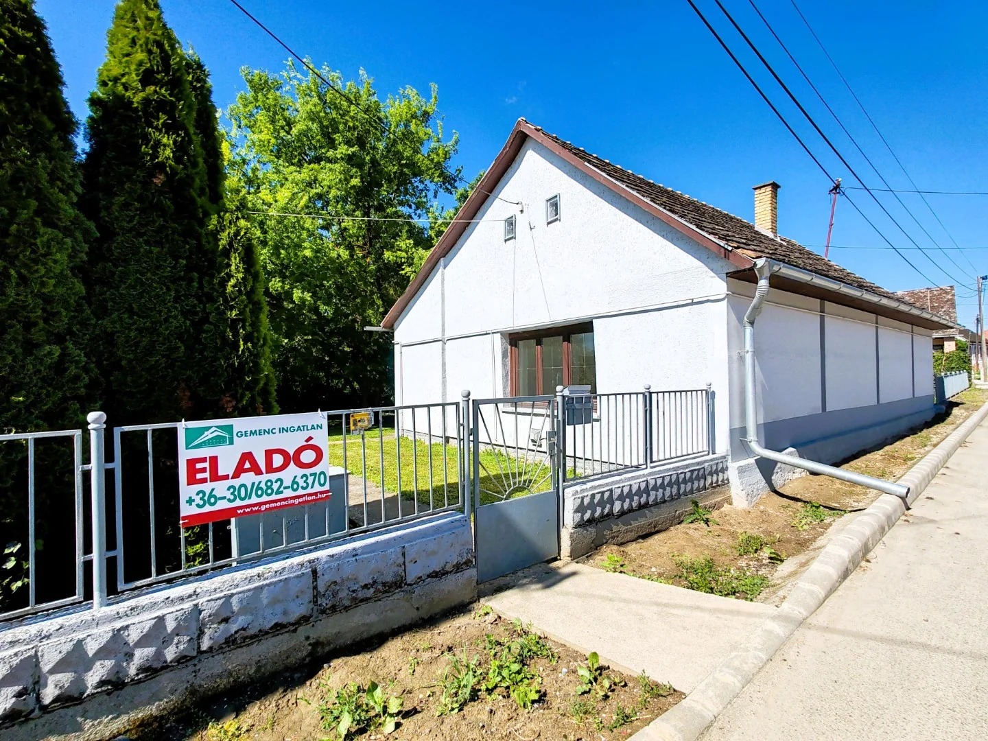 Eladó családi ház Tevel - Kép 2