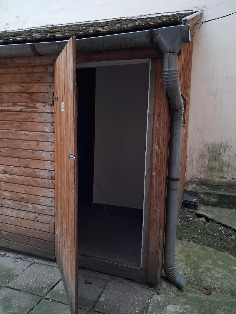 Eladó üzlet iroda / üzlet / kereskedelmi / szolgáltató Pápa belváros - Kép 12