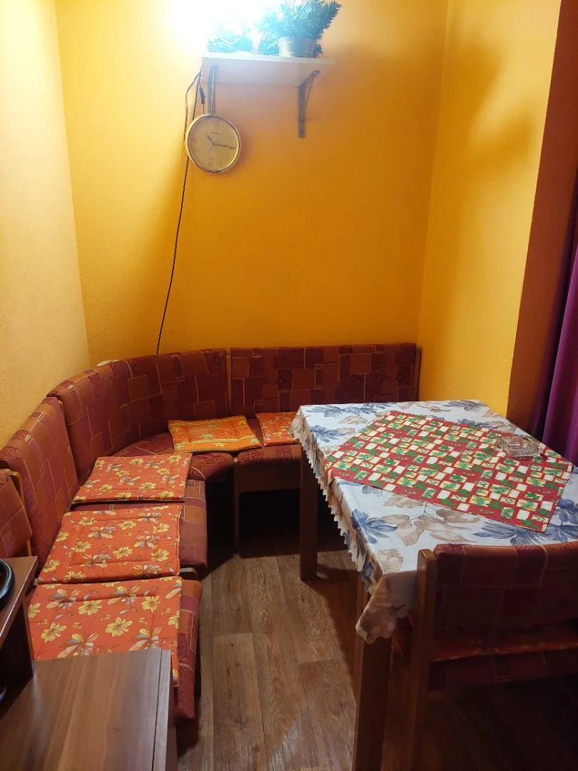 Eladó panel lakás Oroszlány Táncsics udvar - Kép 4