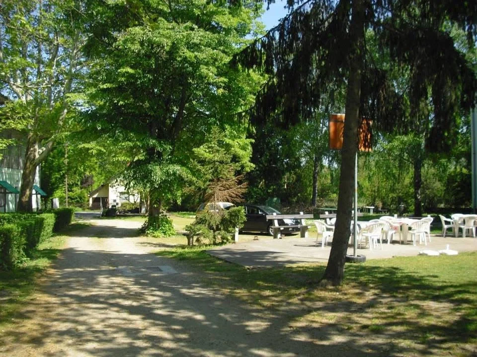 Eladó hotel, szálloda iroda / üzlet / kereskedelmi / szolgáltató Gyenesdiás Tulipán utca - Kép 2