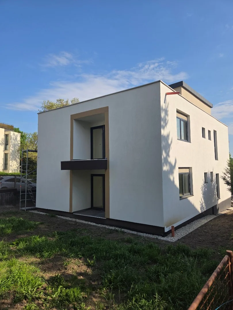 Eladó tégla lakás Pécs Surányi - Kép 2