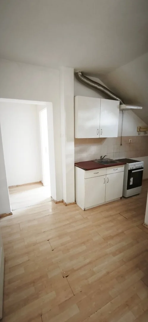 Eladó tégla lakás Dunaújváros - Kép 8