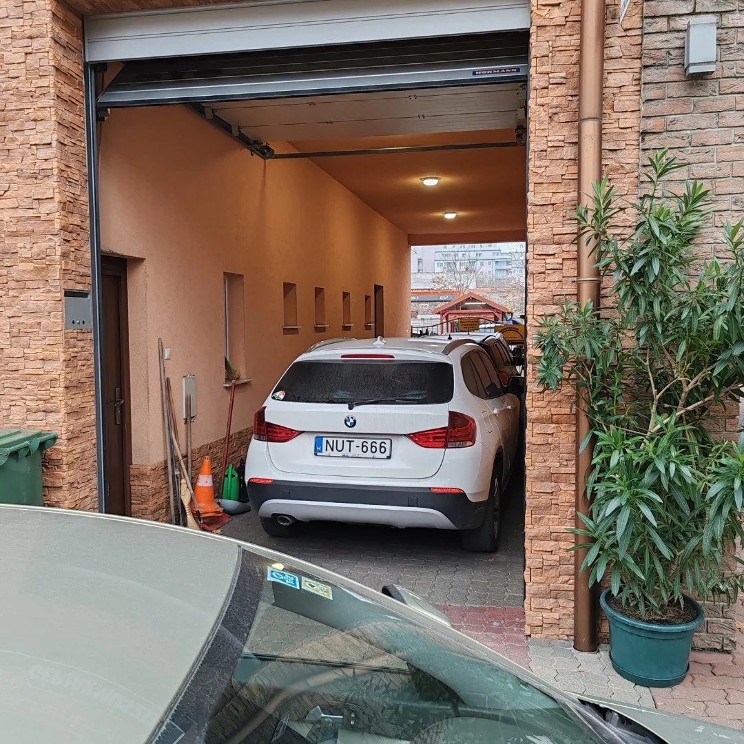 Eladó családi ház Budapest 13. ker. Forgách utca - Kép 3