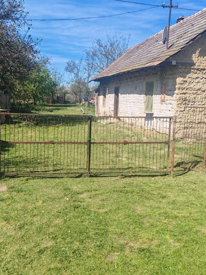 Eladó családi ház Csősz Dózsa Gy. utca - Kép 4