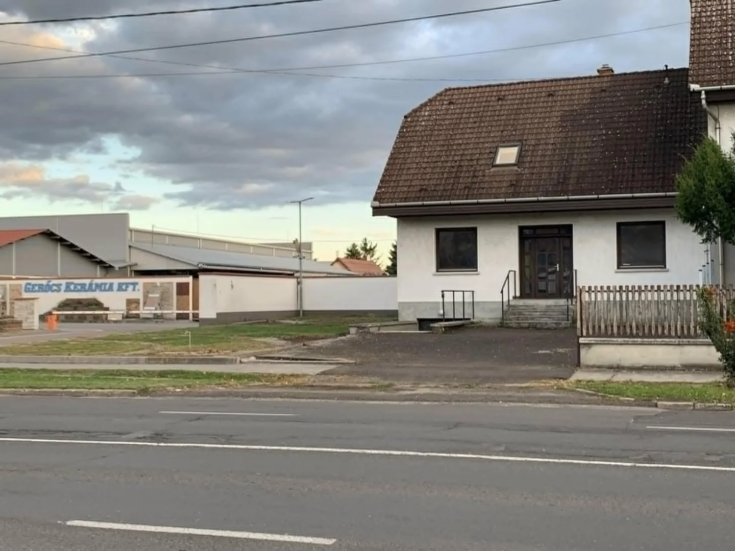 Kiadó üzlet iroda / üzlet / kereskedelmi / szolgáltató Jászberény Kossuth Lajos út - Kép 6