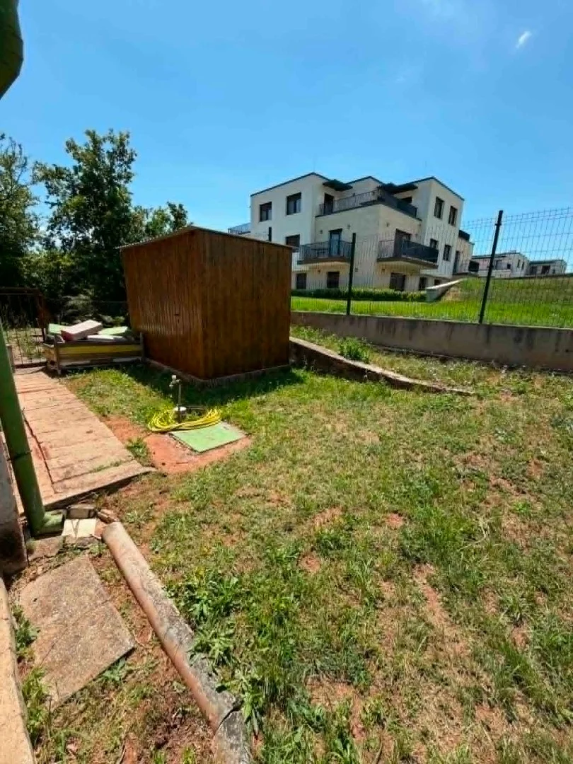 Eladó üdülőházas nyaraló / apartman nyaraló / üdülő Balatonfüred Wesselényi utca - Kép 2