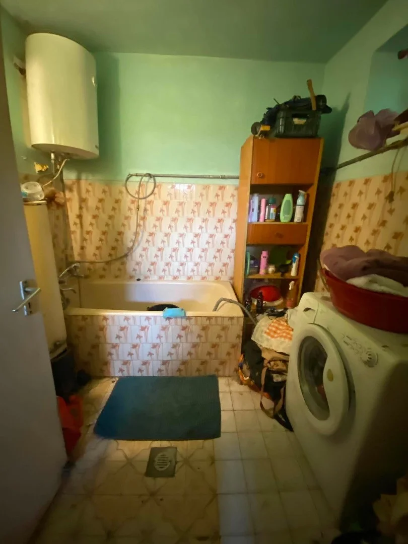 Eladó családi ház Nagyvenyim - Kép 15