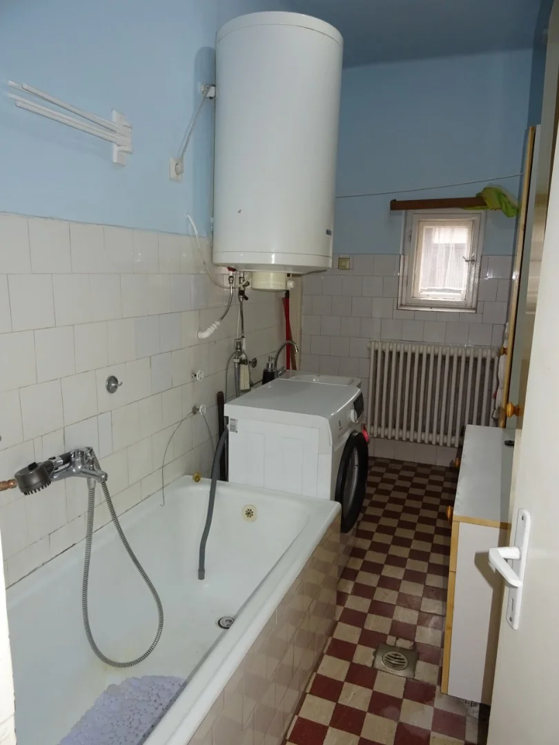 Eladó családi ház Szombathely - Kép 8
