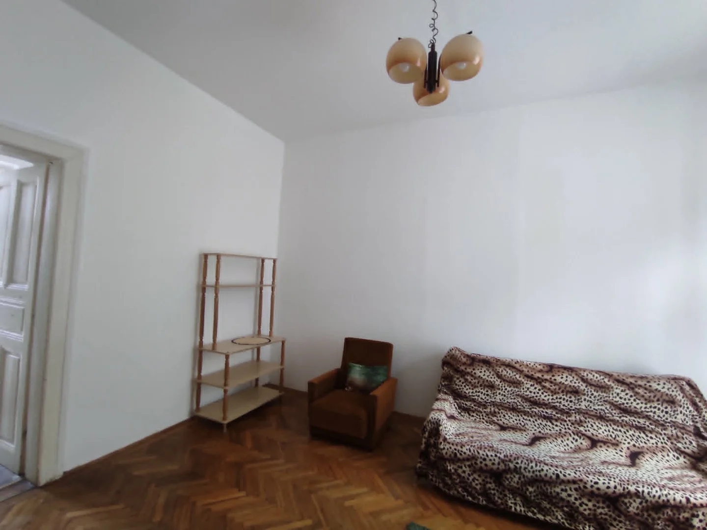 Eladó tégla lakás Budapest 08. ker. Kálvária utca - Kép 3