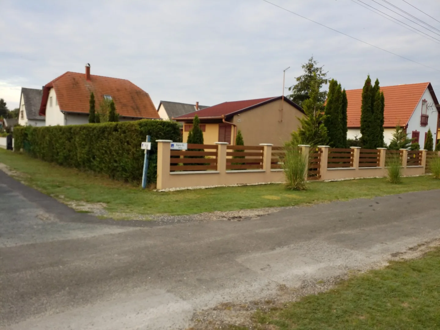 Eladó önálló nyaraló nyaraló / üdülő Balatonmáriafürdő Bajcsy Zsilinszky u. - Kép 3