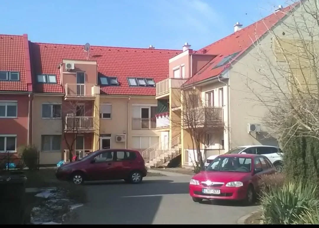 Eladó tégla lakás Szeged Hiúz utca - Kép 8