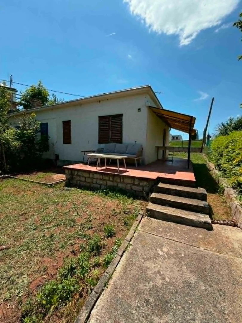 Eladó üdülőházas nyaraló / apartman nyaraló / üdülő Balatonfüred Wesselényi utca