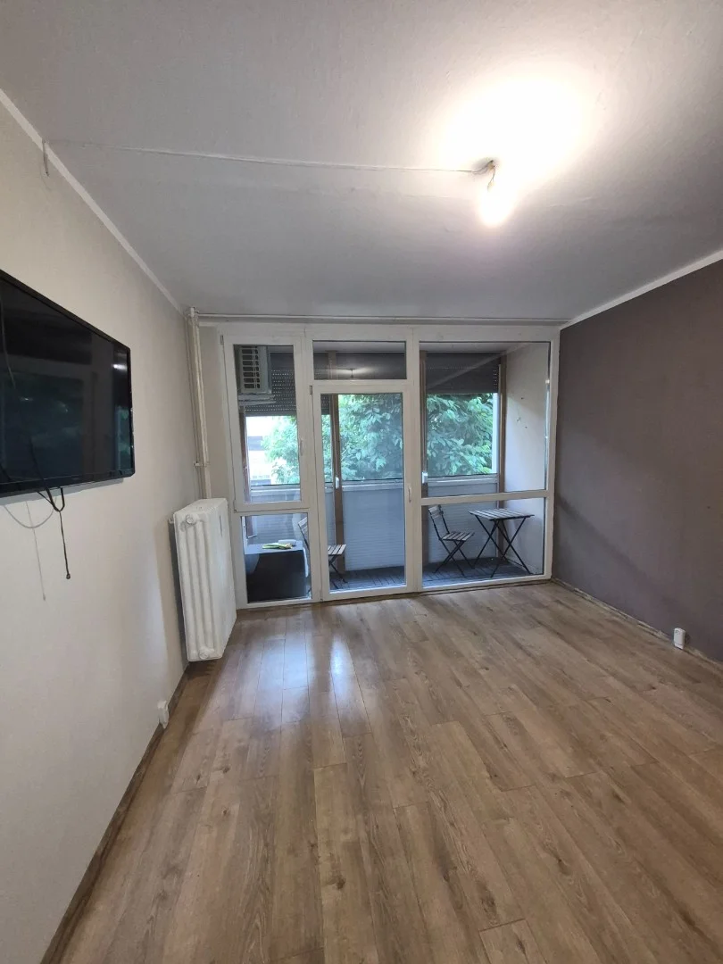 Eladó panel lakás Pécs Berek utca