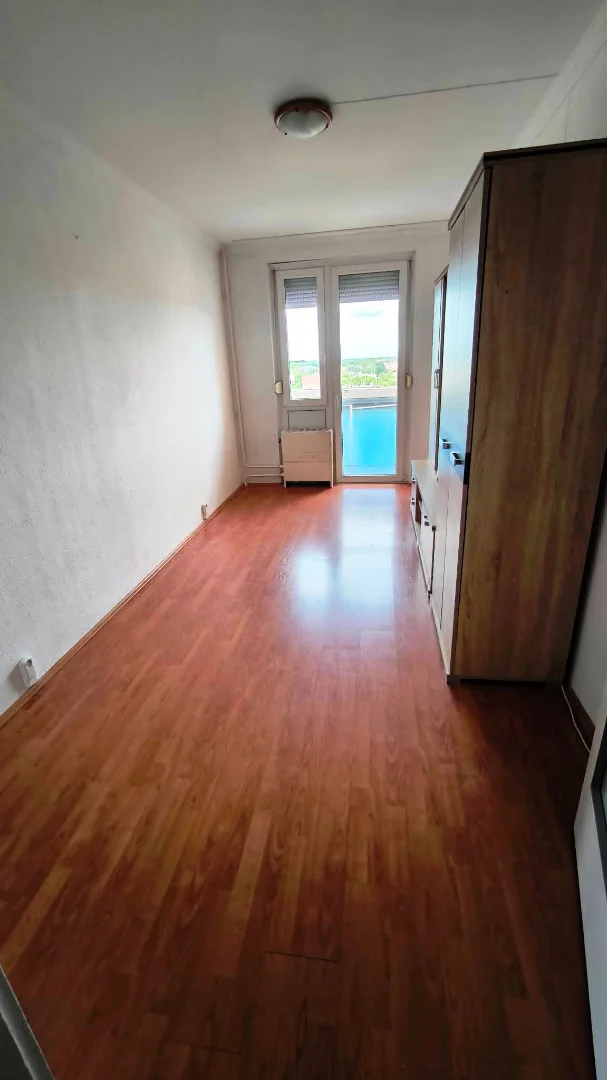 Eladó panel lakás Debrecen Lehel u - Kép 12