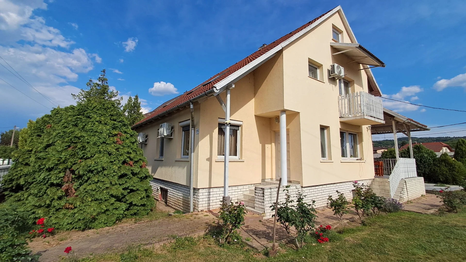 Eladó családi ház Esztergom