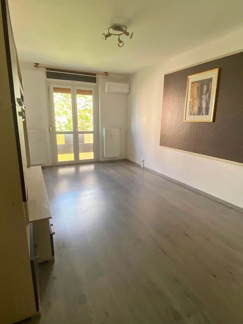 Eladó panel lakás Dunaújváros - Kép 4