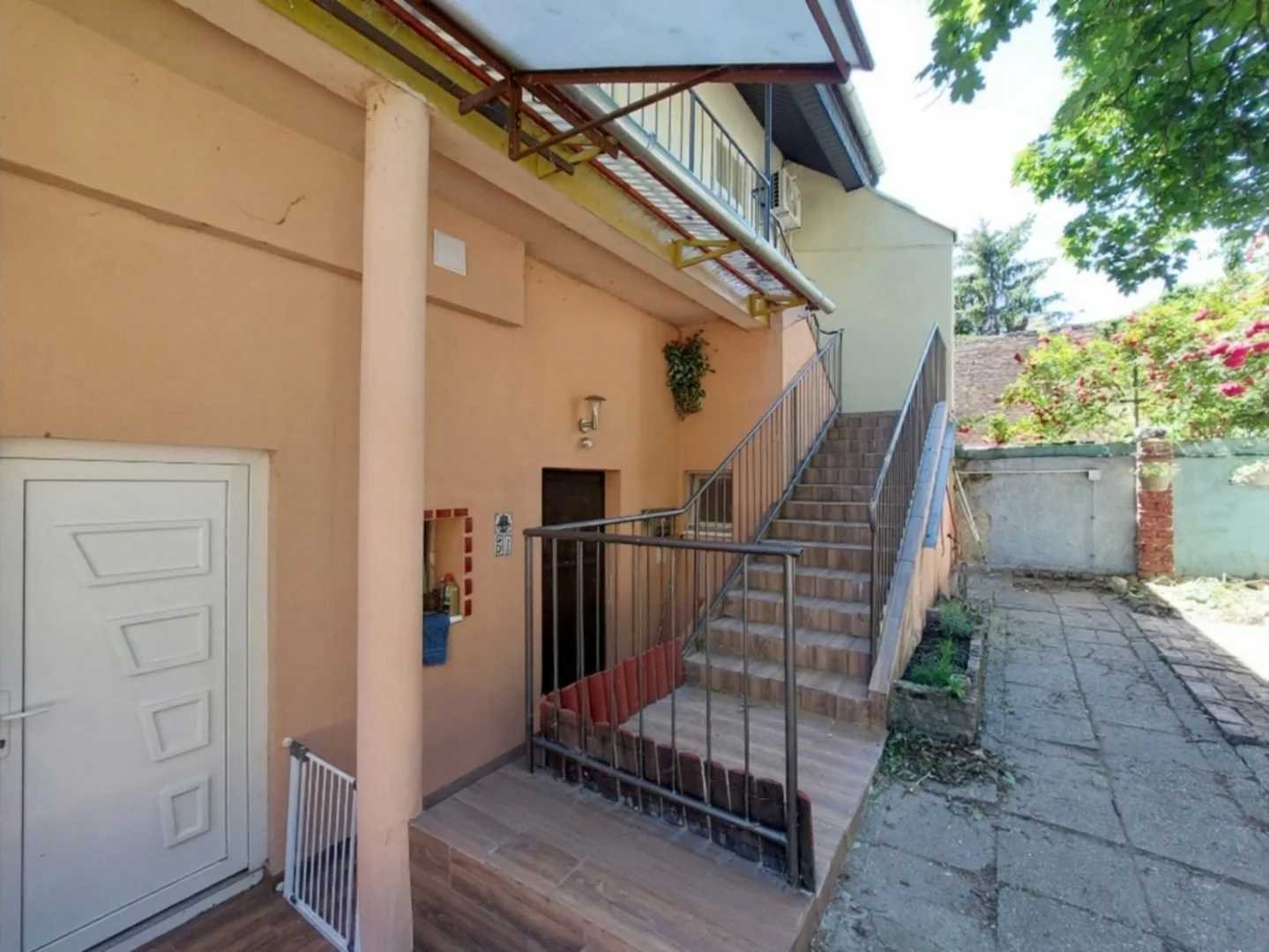 Eladó tégla lakás Pécs P.L.