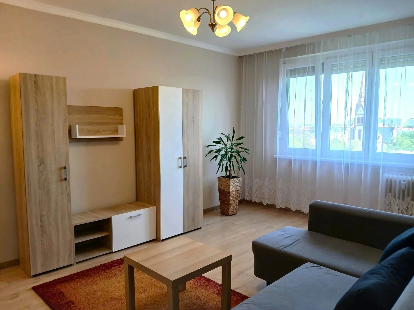 Eladó panel lakás Debrecen Kossuth utca - Kép 3