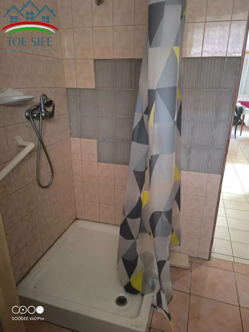 Eladó családi ház Tiszaderzs - Kép 12