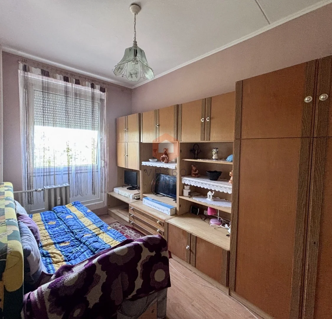 Eladó panel lakás Pécs Aidinger János - Kép 3