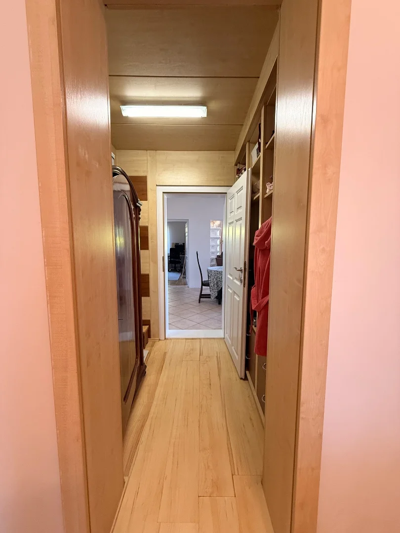 Eladó családi ház Győr - Kép 14