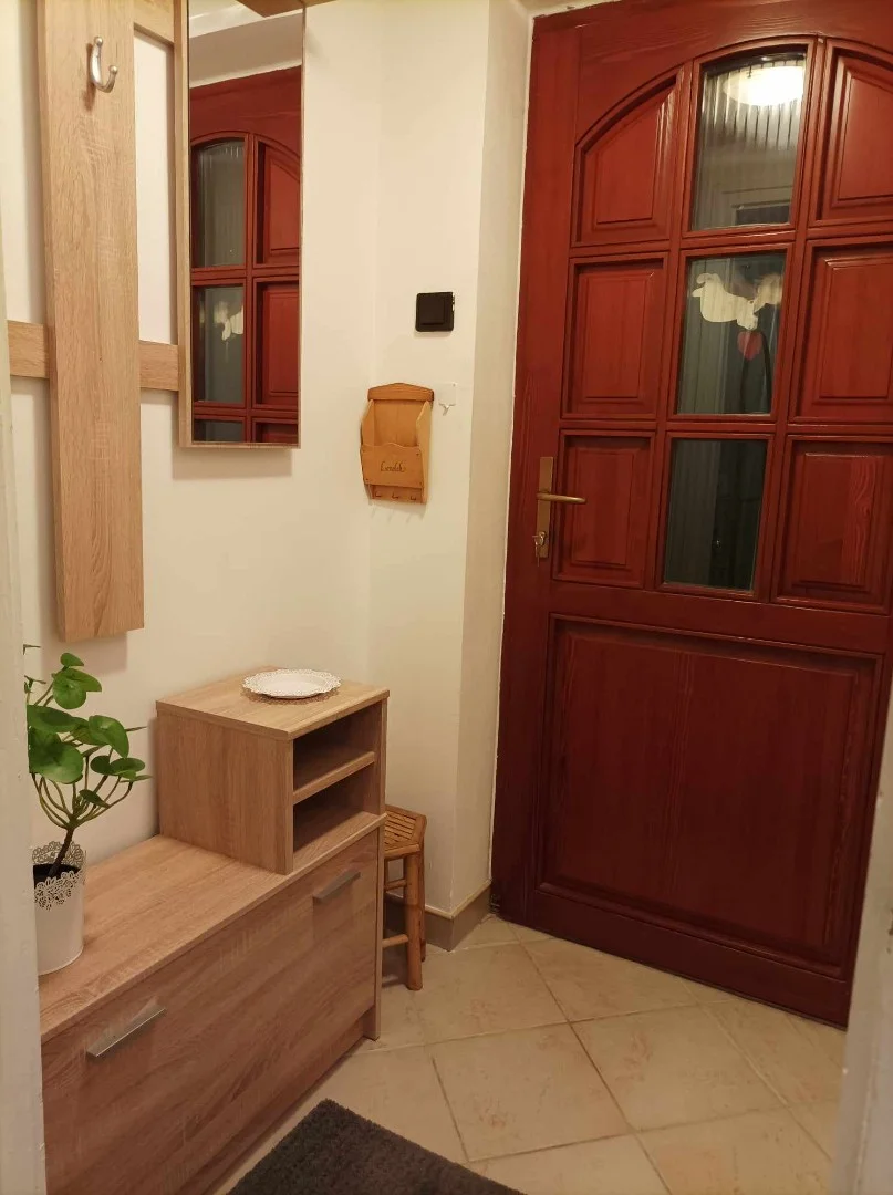 Kiadó tégla lakás Budakeszi