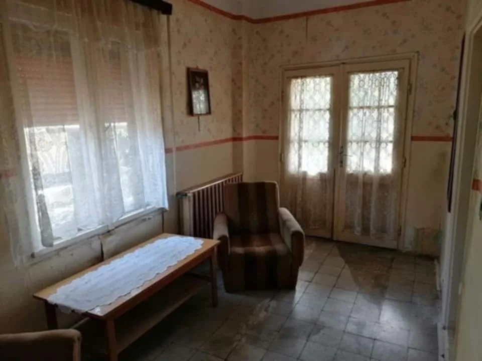 Eladó családi ház Tiszajenő - Kép 4