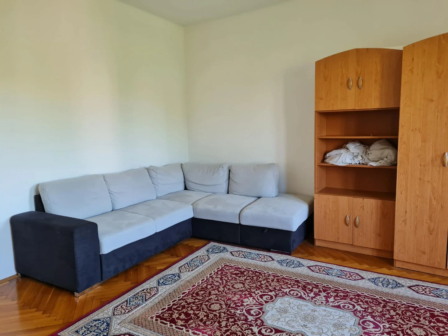 Kiadó panel lakás Pécs Őz utca - Kép 2