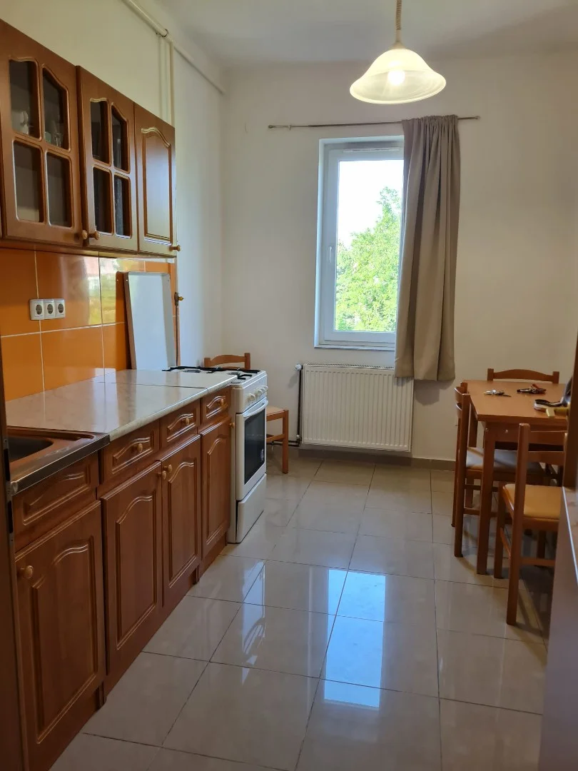 Kiadó panel lakás Pécs Őz utca - Kép 5
