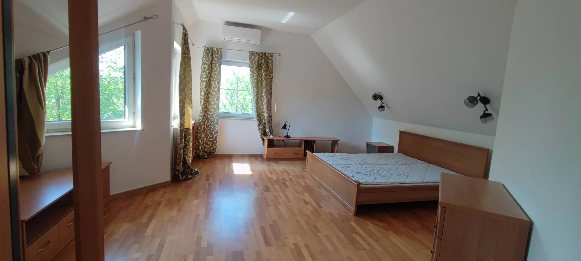 Eladó családi ház Budapest 03. ker. - Kép 12